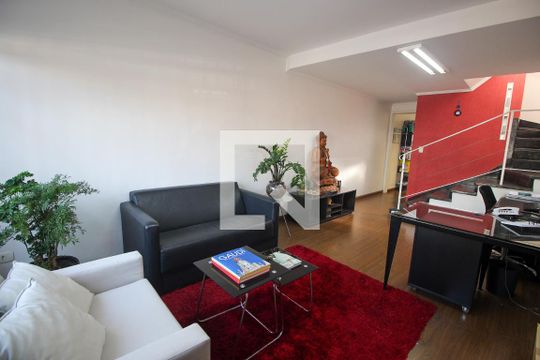 Sala 1 de casa à venda com 3 quartos, 179m² em Vila Progredior, São Paulo