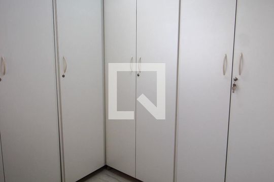 Quarto de Serviço de casa à venda com 3 quartos, 179m² em Vila Progredior, São Paulo