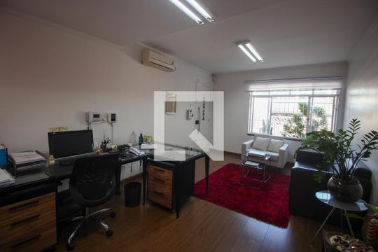 Sala 1 de casa à venda com 3 quartos, 179m² em Vila Progredior, São Paulo
