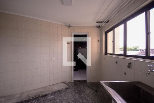 Área de Serviço de apartamento para alugar com 4 quartos, 196m² em Jardim da Saúde, São Paulo