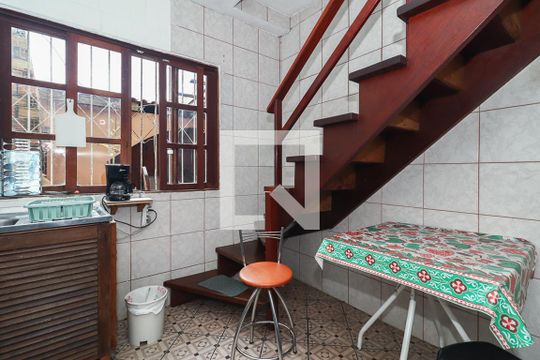 Cozinha de casa à venda com 3 quartos, 140m² em Costa E Silva, Porto Alegre