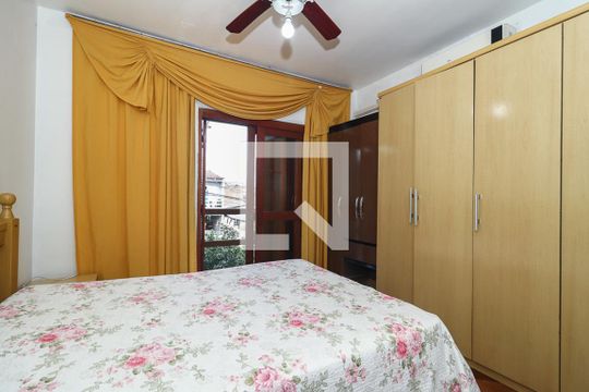 Suíte de casa à venda com 3 quartos, 140m² em Costa E Silva, Porto Alegre