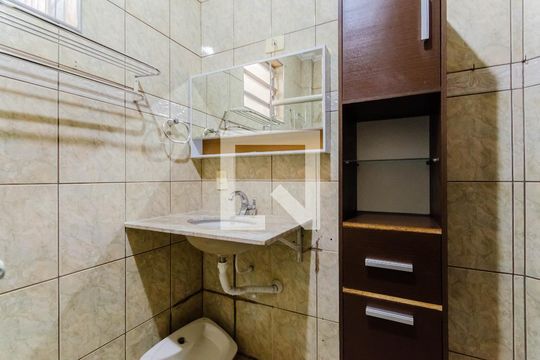 Banheiro Social de apartamento para alugar com 2 quartos, 94m² em Vila Mariana, São Paulo