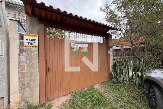 Fachada de casa à venda com 2 quartos, 150m² em Scharlau, São Leopoldo