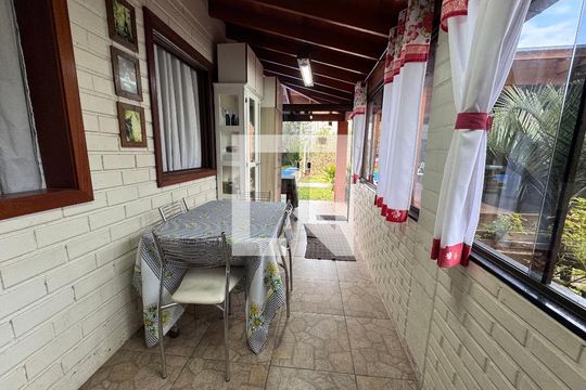 Cozinha de casa à venda com 2 quartos, 150m² em Scharlau, São Leopoldo