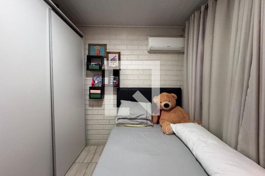 Quarto 2 de casa à venda com 2 quartos, 150m² em Scharlau, São Leopoldo