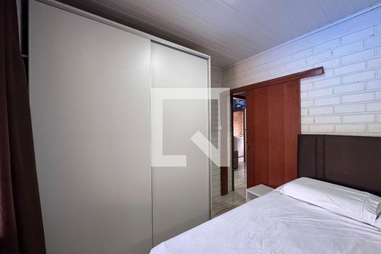 Quarto 1 de casa à venda com 2 quartos, 150m² em Scharlau, São Leopoldo