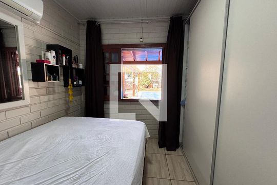 Quarto 1 de casa à venda com 2 quartos, 150m² em Scharlau, São Leopoldo