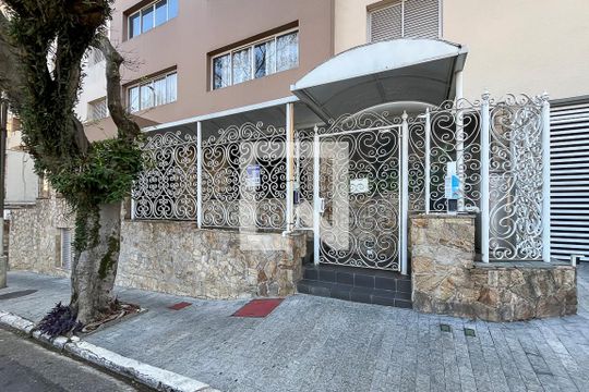 Fachada + plaquinha de apartamento à venda com 2 quartos, 102m² em Osvaldo Cruz, São Caetano do Sul