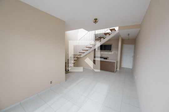 Sala de apartamento para alugar com 3 quartos, 200m² em Chacara do Visconde, Taubaté