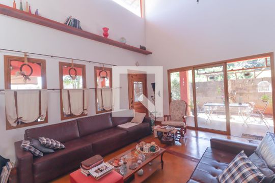 Sala de casa de condomínio à venda com 4 quartos, 300m² em Jardim Tereza Cristina, Jundiaí