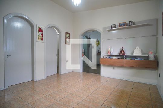 Sala de casa à venda com 3 quartos, 120m² em São Jorge, Novo Hamburgo