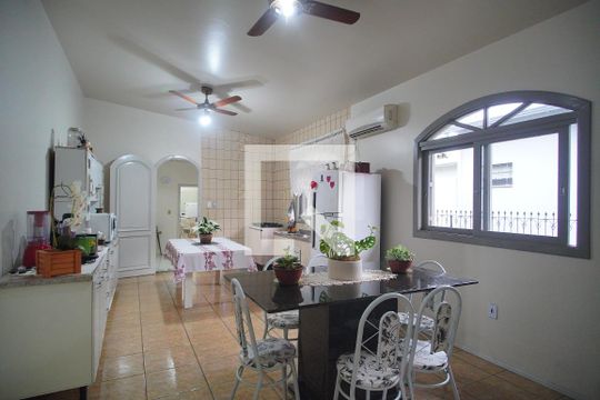Cozinha de casa à venda com 3 quartos, 120m² em São Jorge, Novo Hamburgo