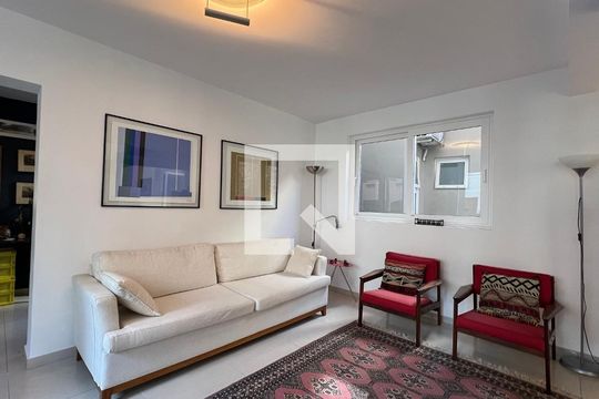 Sala de casa à venda com 3 quartos, 160m² em Jardim Paulista, São Paulo