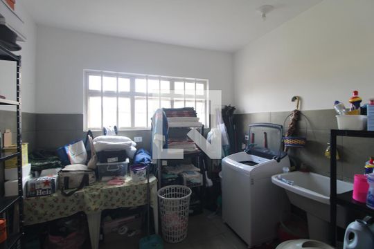Área de Serviço de casa para alugar com 3 quartos, 400m² em Vila da Saúde, São Paulo