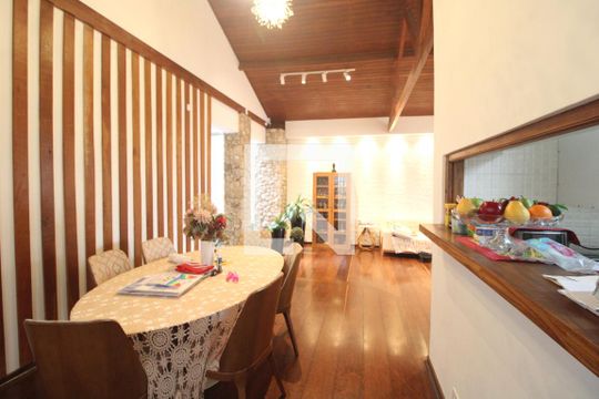 Sala de casa para alugar com 3 quartos, 400m² em Vila da Saúde, São Paulo