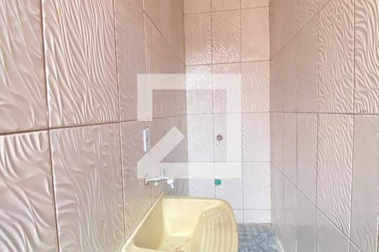 Área de Serviço de casa para alugar com 1 quarto, 60m² em Jardim Vila Galvao, Guarulhos