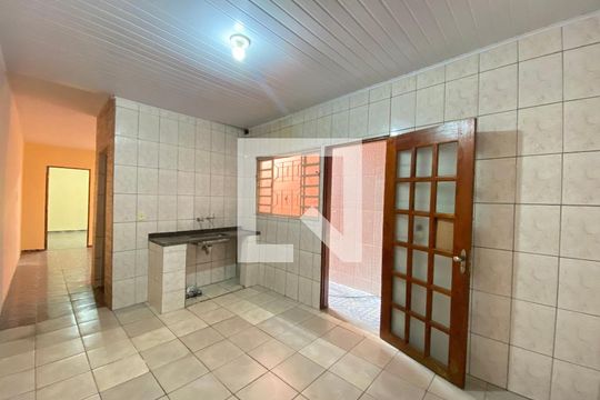 Cozinha  de casa para alugar com 1 quarto, 60m² em Jardim Vila Galvao, Guarulhos