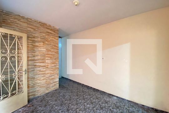 Sala  de casa para alugar com 1 quarto, 60m² em Jardim Vila Galvao, Guarulhos