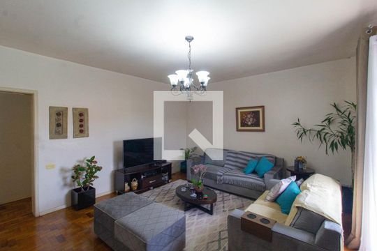 Casa à venda com 3 quartos, 206m² em Ouro Branco, Novo Hamburgo