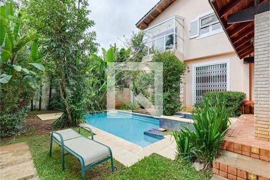 Casa à venda com 4 quartos, 451m² em Santo Amaro, São Paulo