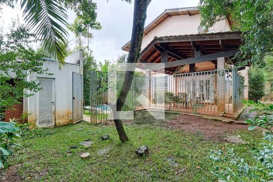 Casa à venda com 4 quartos, 451m² em Santo Amaro, São Paulo