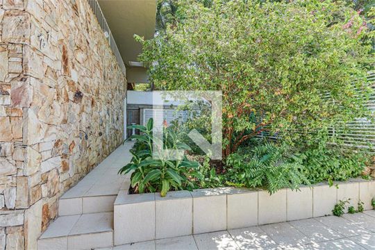 Casa de Condomínio à venda com 4 quartos, 300m² em Santo Amaro, São Paulo