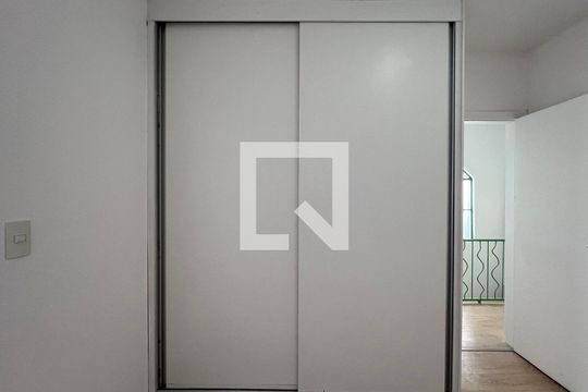 Quarto 3 de casa para alugar com 4 quartos, 150m² em Jardim Paulistano, São Paulo