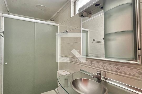 Banheiro de apartamento à venda com 3 quartos, 84m² em Centro, São Leopoldo