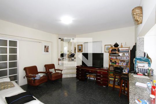 Sala de TV de apartamento à venda com 6 quartos, 580m² em Buritis, Belo Horizonte