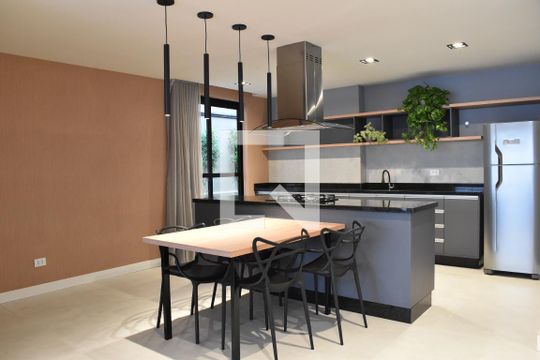 Área comum - Salão de festas de kitnet/studio para alugar com 1 quarto, 24m² em Centro, Curitiba