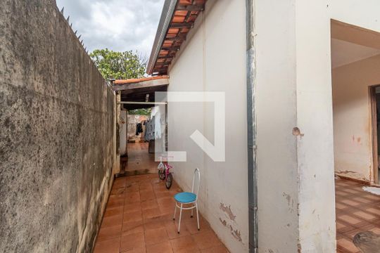 Quintal de casa à venda com 3 quartos, 258m² em Jardim Santa Madalena, Sumaré