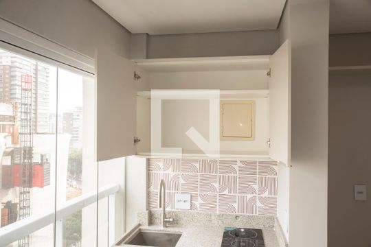 Cozinha de kitnet/studio à venda com 1 quarto, 28m² em Vila Clementino, São Paulo