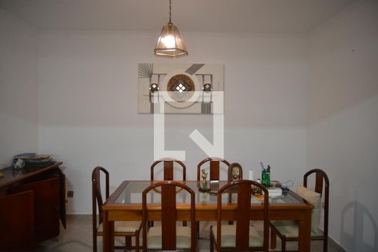 Cozinha de casa à venda com 3 quartos, 240m² em Vila Alzira, Santo André
