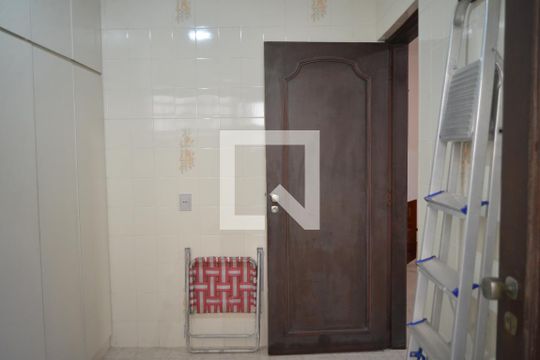 Área de Serviço de casa à venda com 3 quartos, 240m² em Vila Alzira, Santo André
