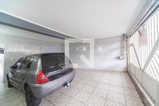 Garagem de casa à venda com 3 quartos, 125m² em Parque Capuava, Santo André
