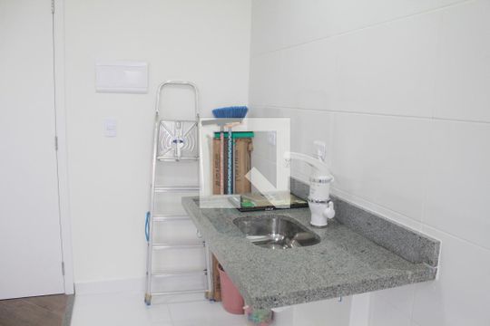 Cozinha de apartamento à venda com 2 quartos, 38m² em Vila Galvão, Guarulhos