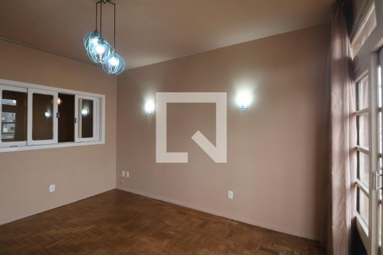 Sala de apartamento à venda com 3 quartos, 101m² em Centro, Canoas