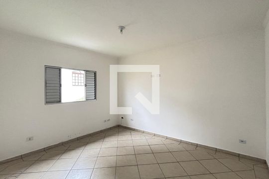 Quarto 1 de casa para alugar com 2 quartos, 125m² em Utinga, Santo André