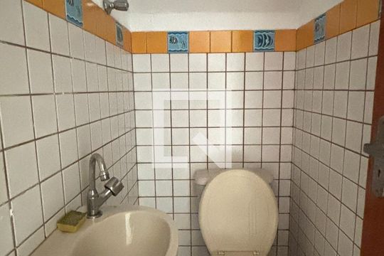 Lavabo de casa para alugar com 2 quartos, 125m² em Utinga, Santo André