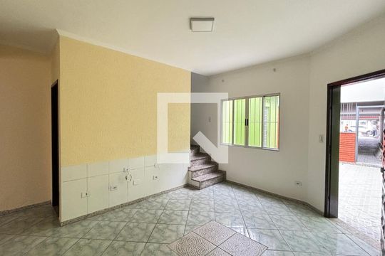 Sala de casa para alugar com 2 quartos, 125m² em Utinga, Santo André