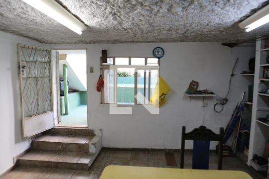 Área comum de casa à venda com 5 quartos, 300m² em Jardim Vera Cruz, Contagem