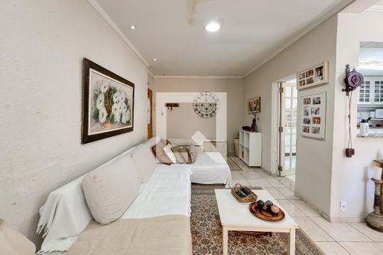 Sala de casa para alugar com 3 quartos, 256m² em Vila Mariana, São Paulo
