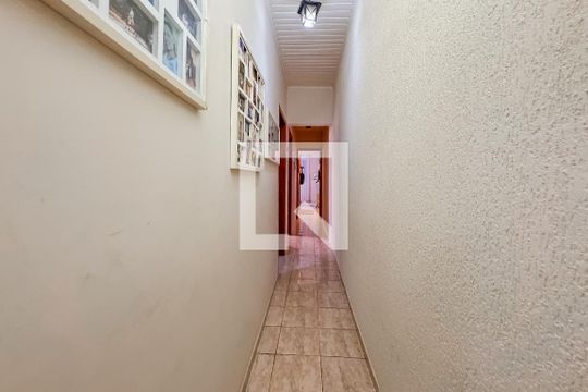 Corredor de casa para alugar com 3 quartos, 256m² em Vila Mariana, São Paulo