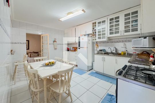 Cozinha de casa para alugar com 3 quartos, 256m² em Vila Mariana, São Paulo