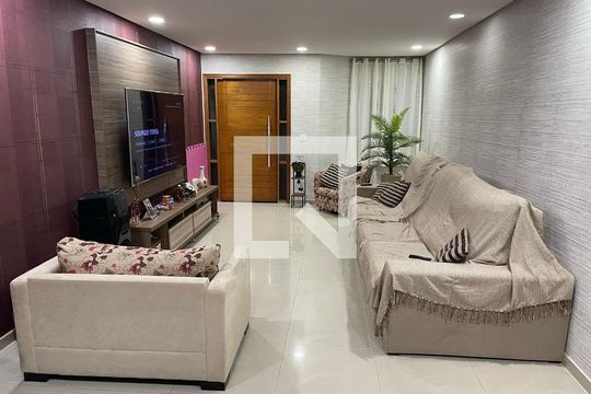 Sala de casa à venda com 3 quartos, 250m² em Vila Dora, Santo André