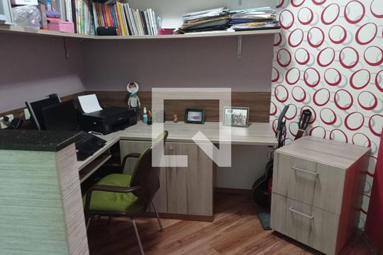 Casa à venda com 3 quartos, 250m² em Vila Dora, Santo André