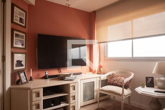Sala 2 de apartamento à venda com 2 quartos, 140m² em Planalto Paulista, São Paulo