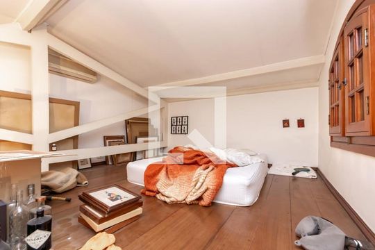 Casa à venda com 4 quartos, 400m² em Alto de Pinheiros, São Paulo