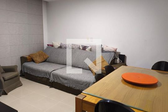 Sala de apartamento para alugar com 2 quartos, 75m² em Vila da Penha, Rio de Janeiro